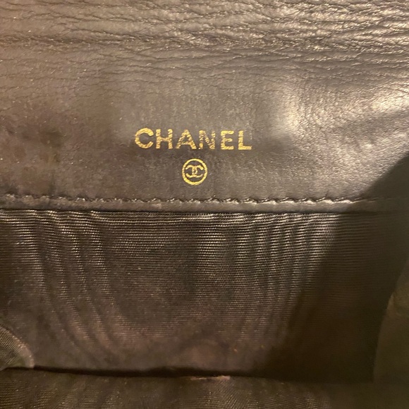 AUTHENTIC CHANEL Vintage black caviar leather bifold snap wallet - Picture 6 of 16
